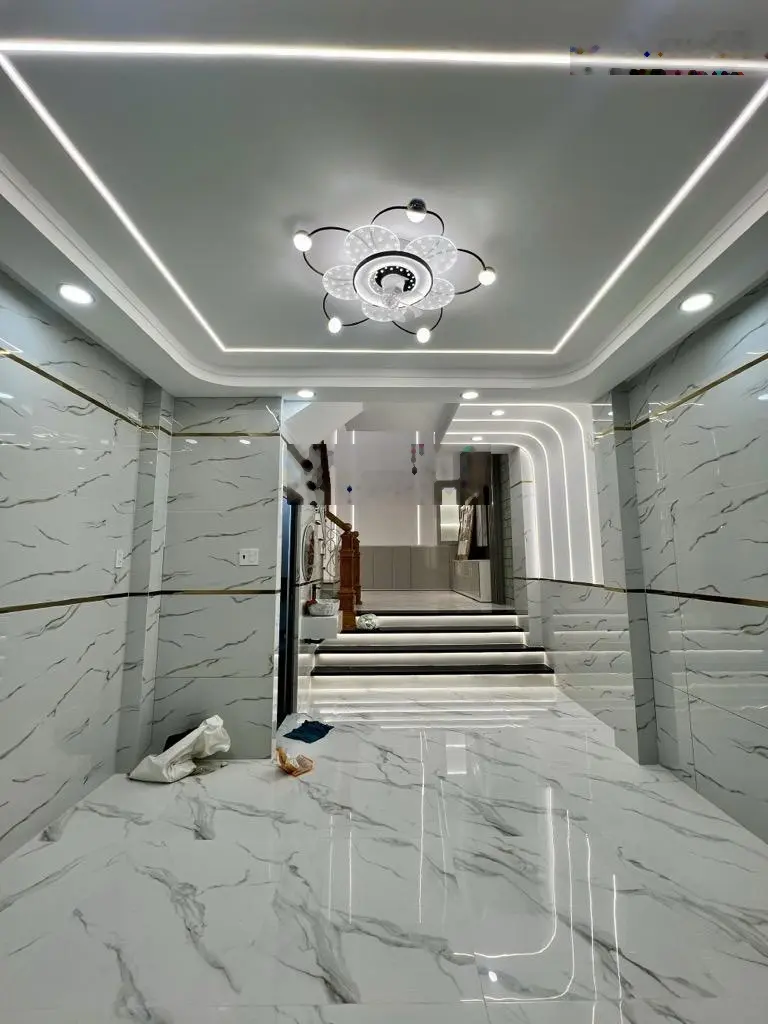 Siêu phẩm Mã Lò Tân Kỳ Tân Quý 5 tầng đường 6m hoàn công 6T