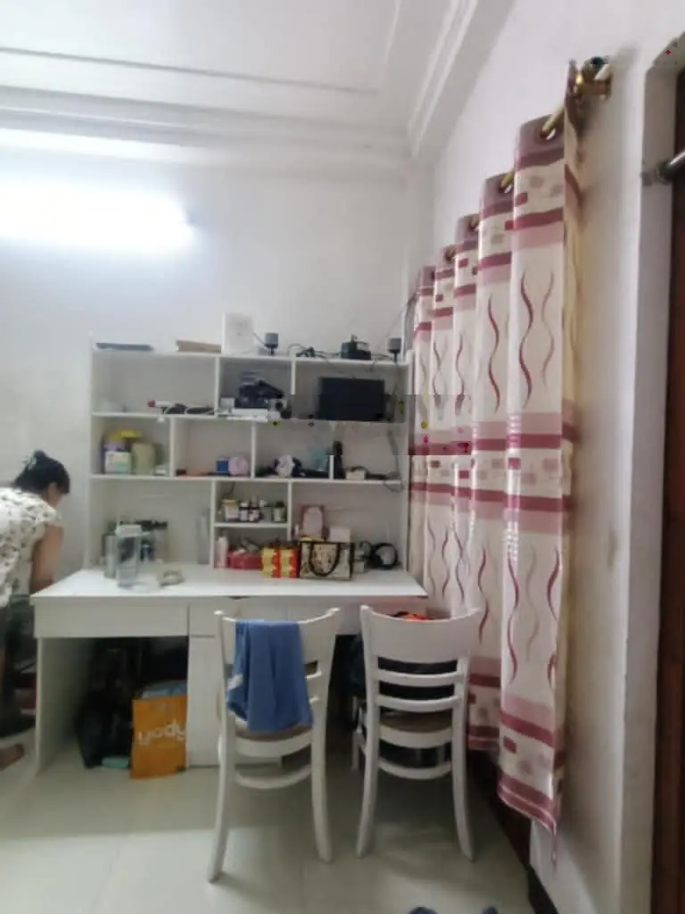 Bán đất tặng nhà 3 tầng trần cung -bắc từ liêm * dt 50m* giá 7.4 tỷ ngõ thông tứ tung ngõ xe 5tạ
