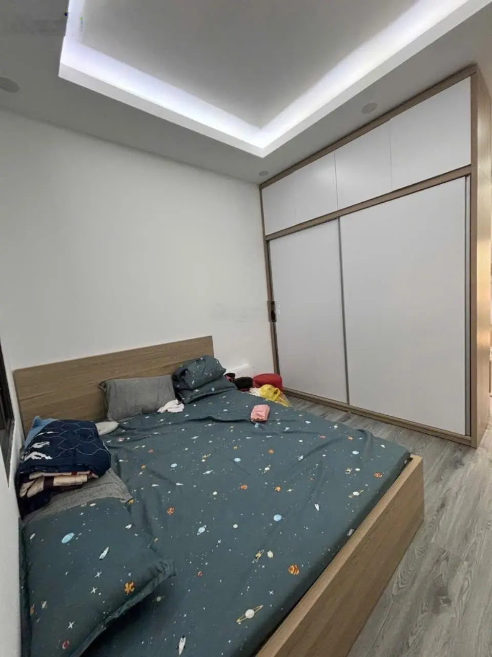 Bán nhà Hoàng Cầu Đống Đa DT 60m2 x 4 Tầng MT 4,8m ô chờ thang máygiá hơn 10 tỷ LH 0965 596 ***