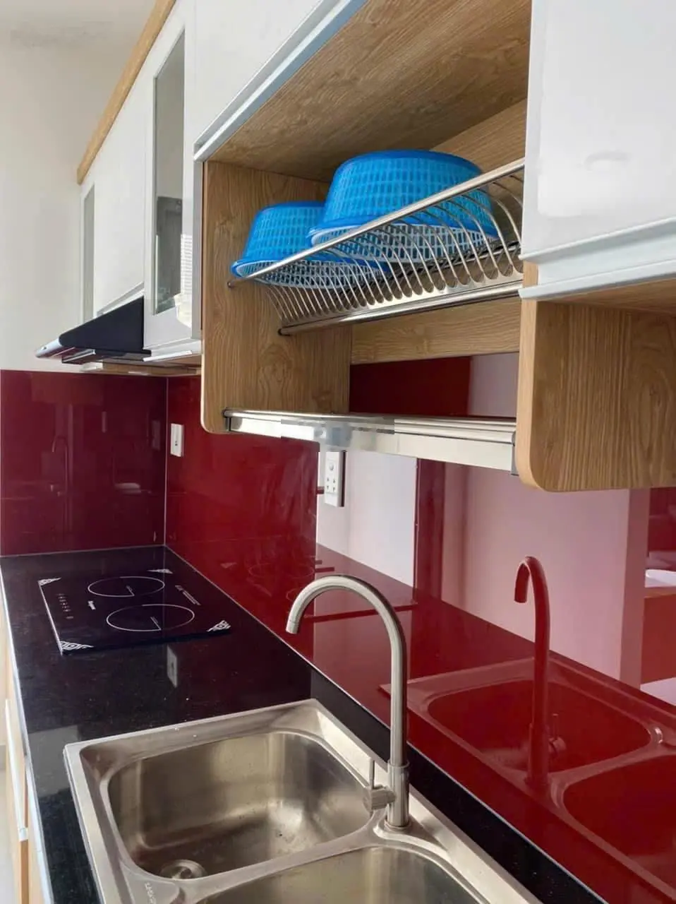 Cần bán nhanh căn góc 2 phòng ngủ full nội thất Compassone sổ hồng riêng
