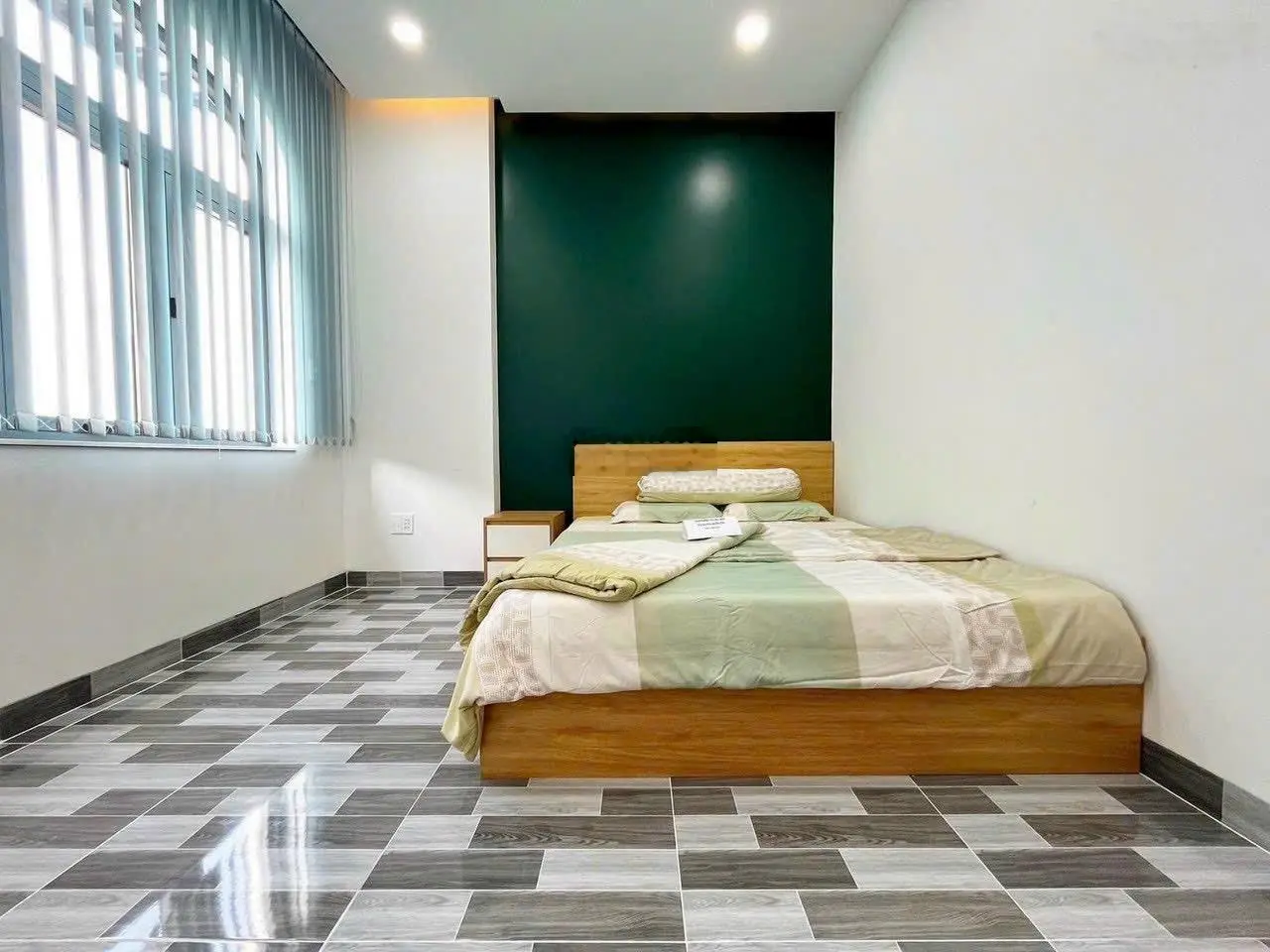 Bán nhà tặng nội thất, SHR đã hoàn công