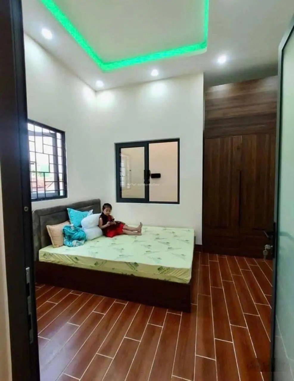 Ngân hàng Techcombank phát mãi tài sản nhà khu vực chợ Bình Chánh. Sổ hồng riêng sang tên công chứn