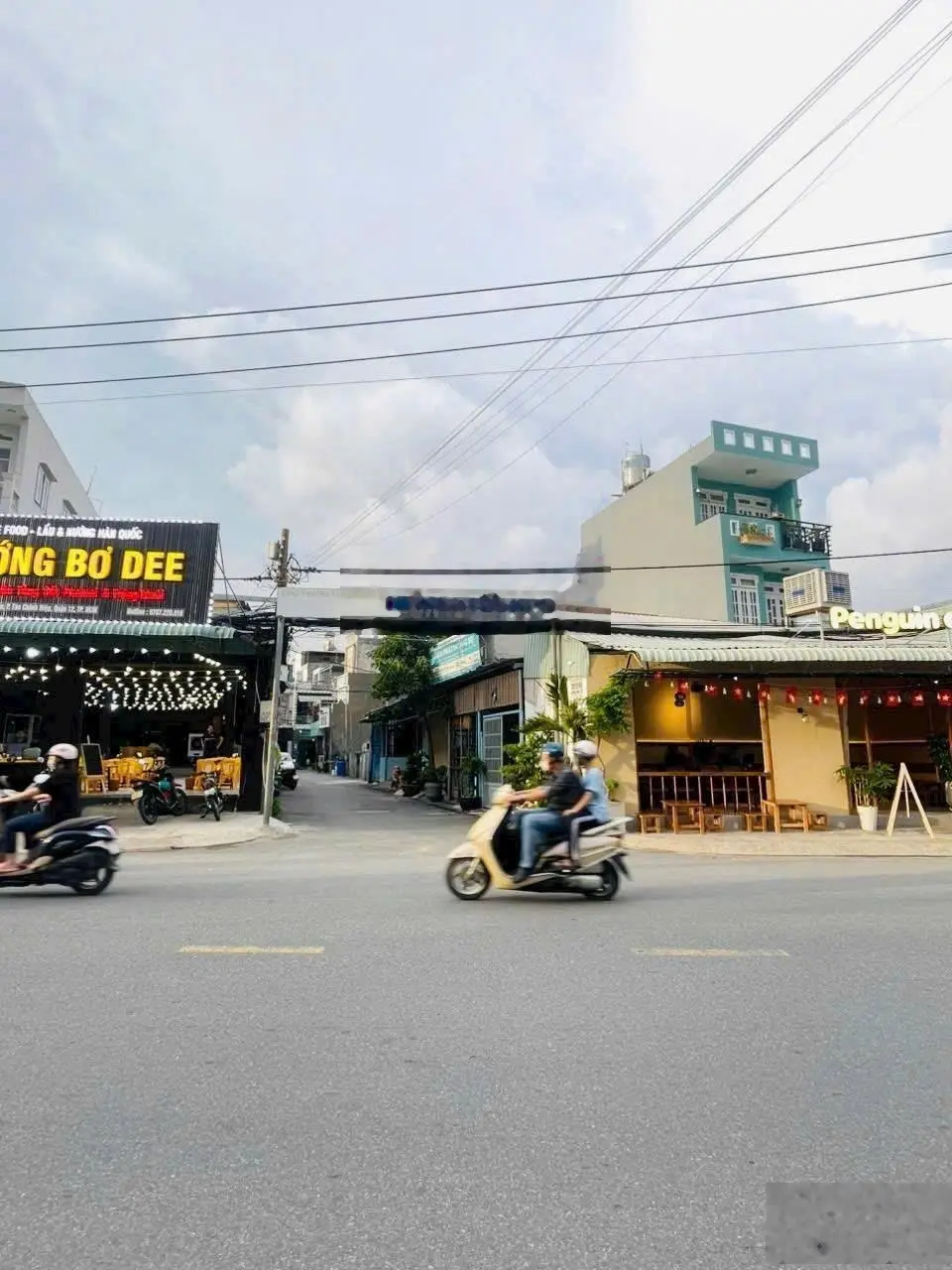 Nhà đẹp 4m x 12m. Đúc 1 lầu thật 3PN 2WC Hẻm Nhựa 5M Gần MT Đường Tân Chánh Hiệp 10