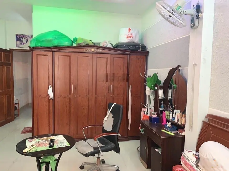 Bán lẹ căn nhà đang ngộp Tân Vĩnh, Q4, diện tích 62m2 giá 2 tỷ 750