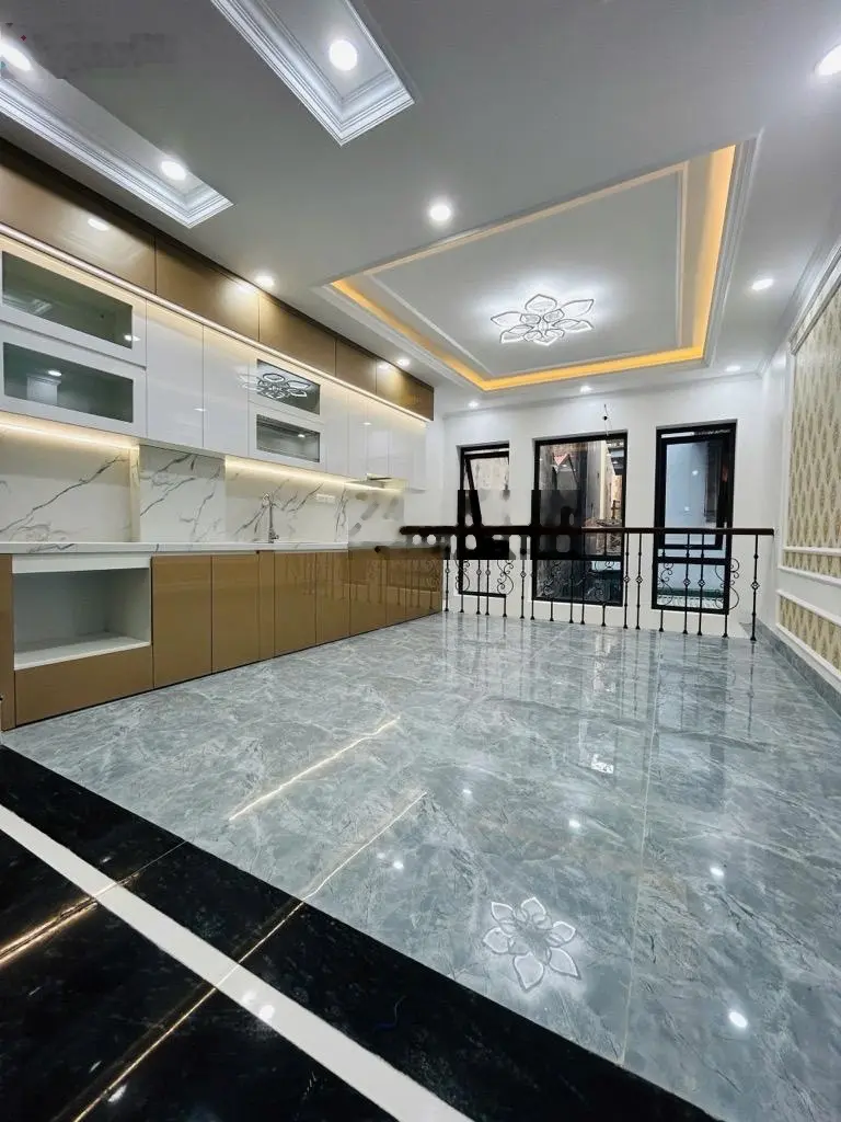 Siêu hiếm, vị trí Trung tâm lõi Đống Đa - Tây Sơn, 11,3 tỷ, 40m2, Thang máy nhập khẩu