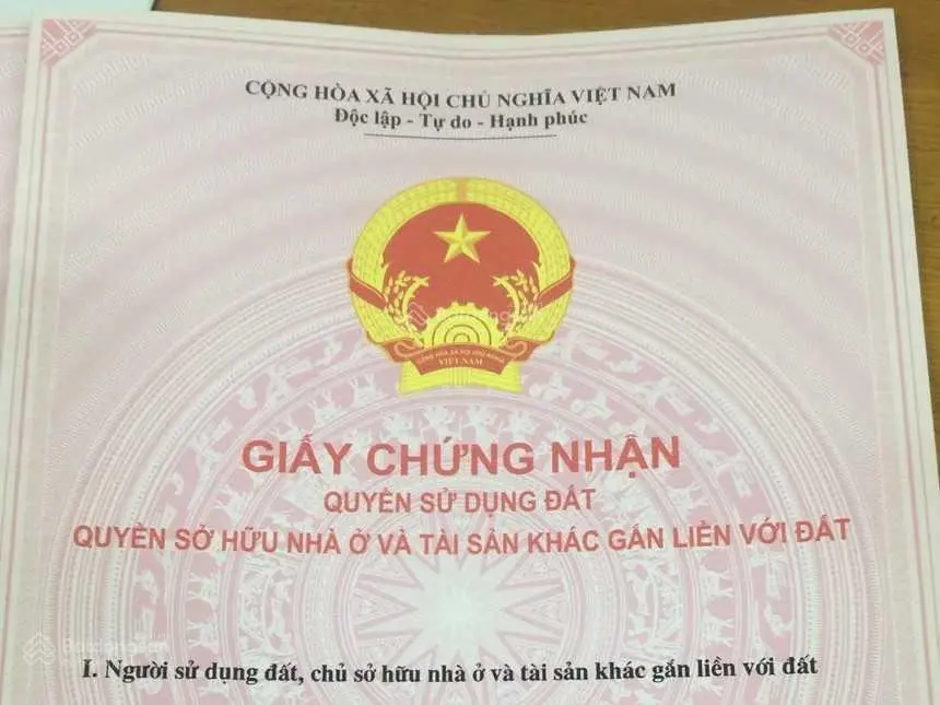 Chuyển công tác cần bán gấp nhà đất 200m2 vuông mặt phố đường Thạch Sơn, Sa Pa, Lào Cai
