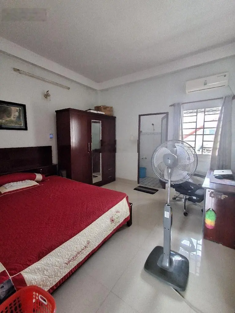 Nhà mặt tiền Huỳnh Thị Đồng, thị trấn Nhà Bè: 3 lầu 4*14m, 8 tỷ, giá chốt: Thương lượng, SHR