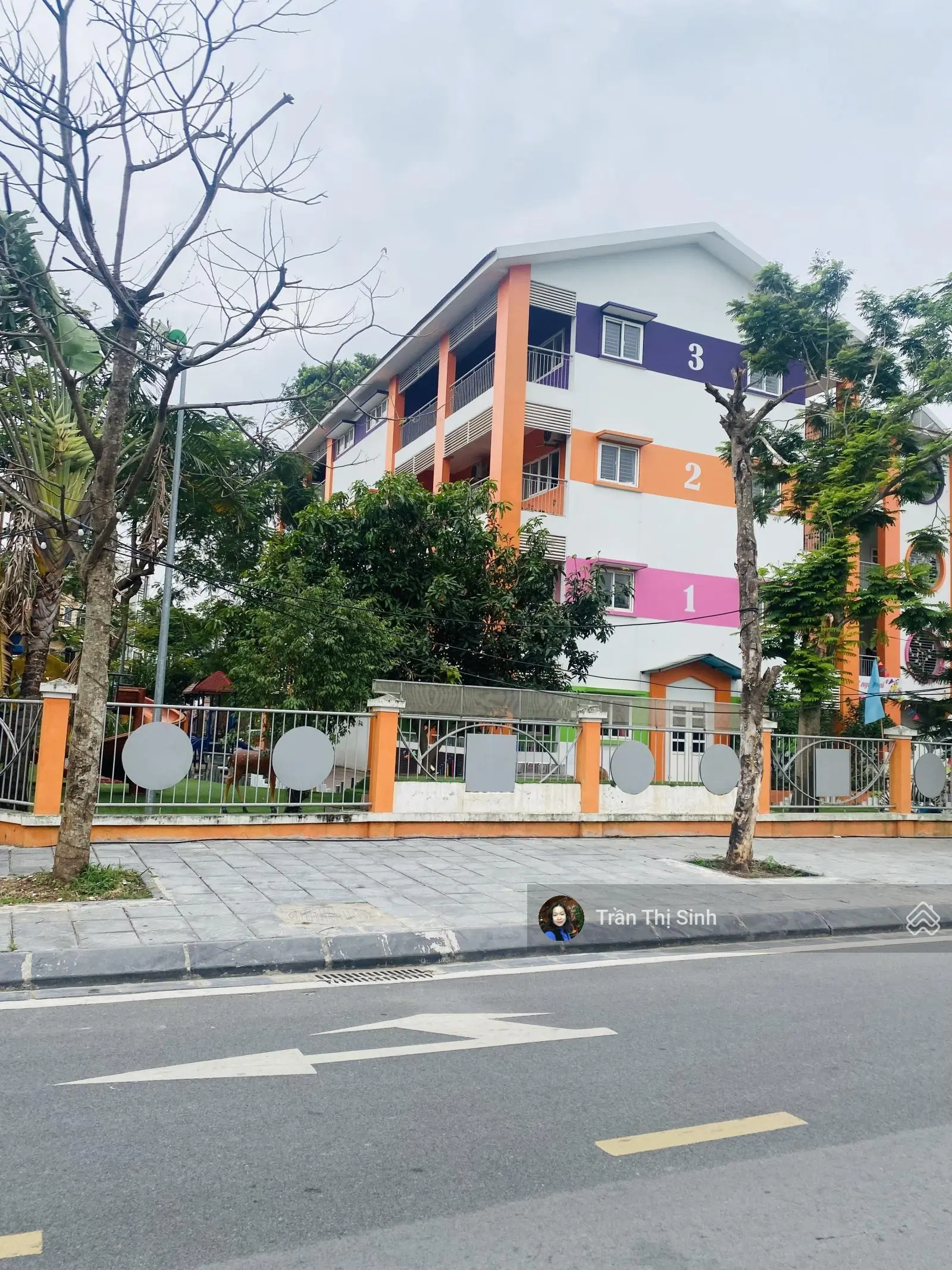 Ngay cạnh trường học, ô tô tránh, xây toà nhà vừa ở vừa kinh doanh, 105m2; MT: 7m