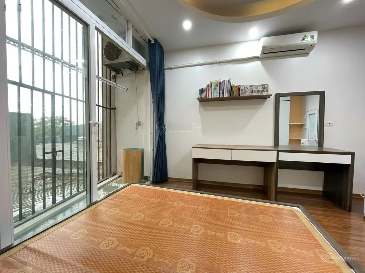 Bán nhà 6 tầng chung cư mini ở Cầu Diễn - Bắc Từ Liêm,dt 43m2 x 6 tầng giá 8,9 tỷ ngõ nông oto đậu