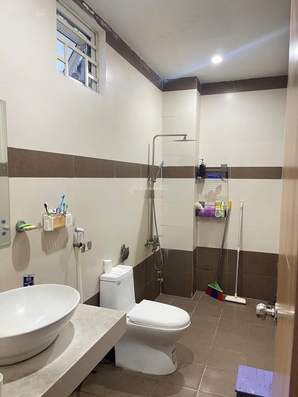 Cần bán nhà 2 tầng view công viên đường Trung Lương 4, Hòa Xuân, Đà Nẵng