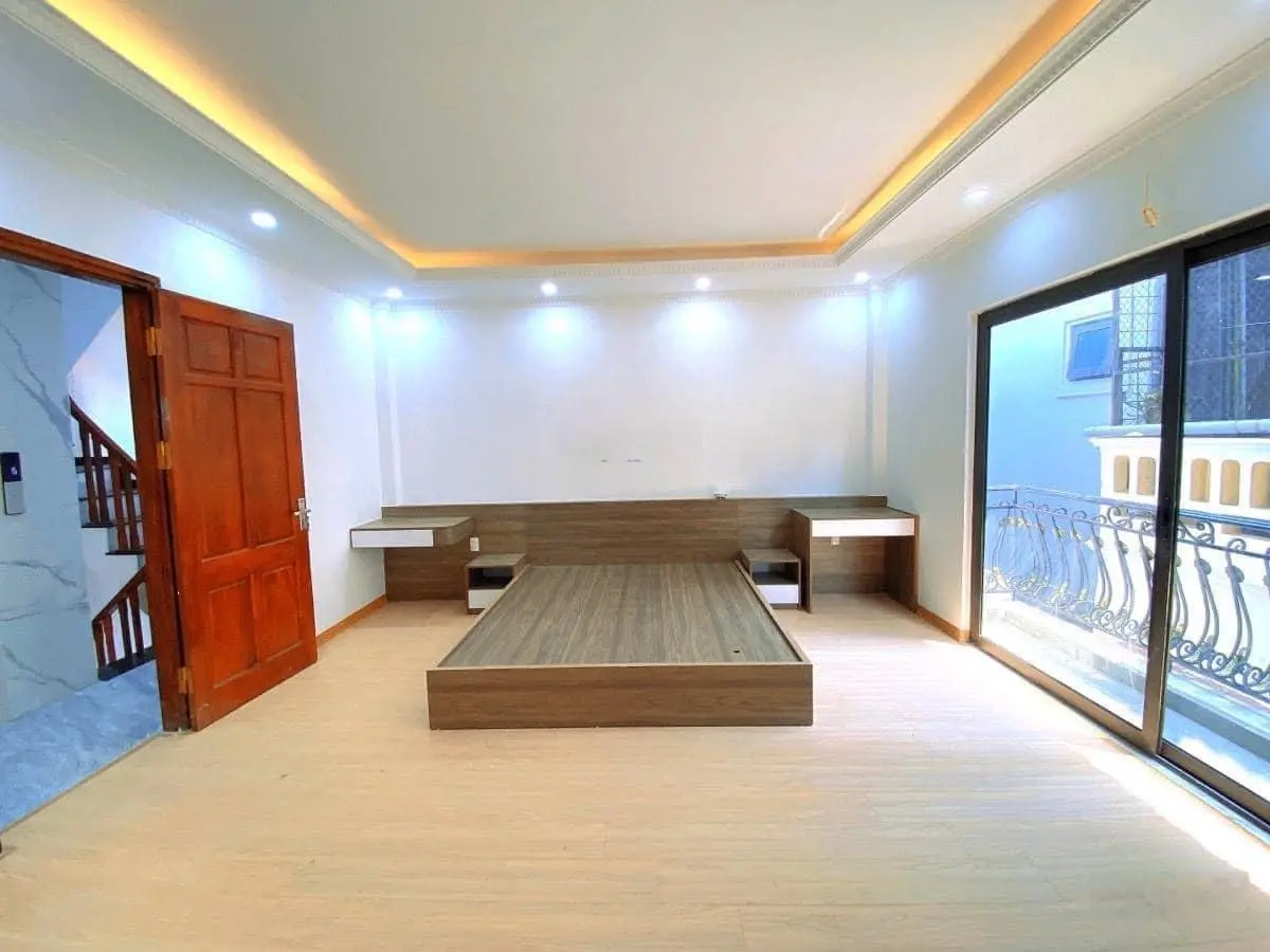 Bán nhà riêng phố Quan Nhân, ngõ ô tô - Thang máy - 20m ra phố - DT 38m2 - 7 tầng - giá nhỉnh 8 tỷ