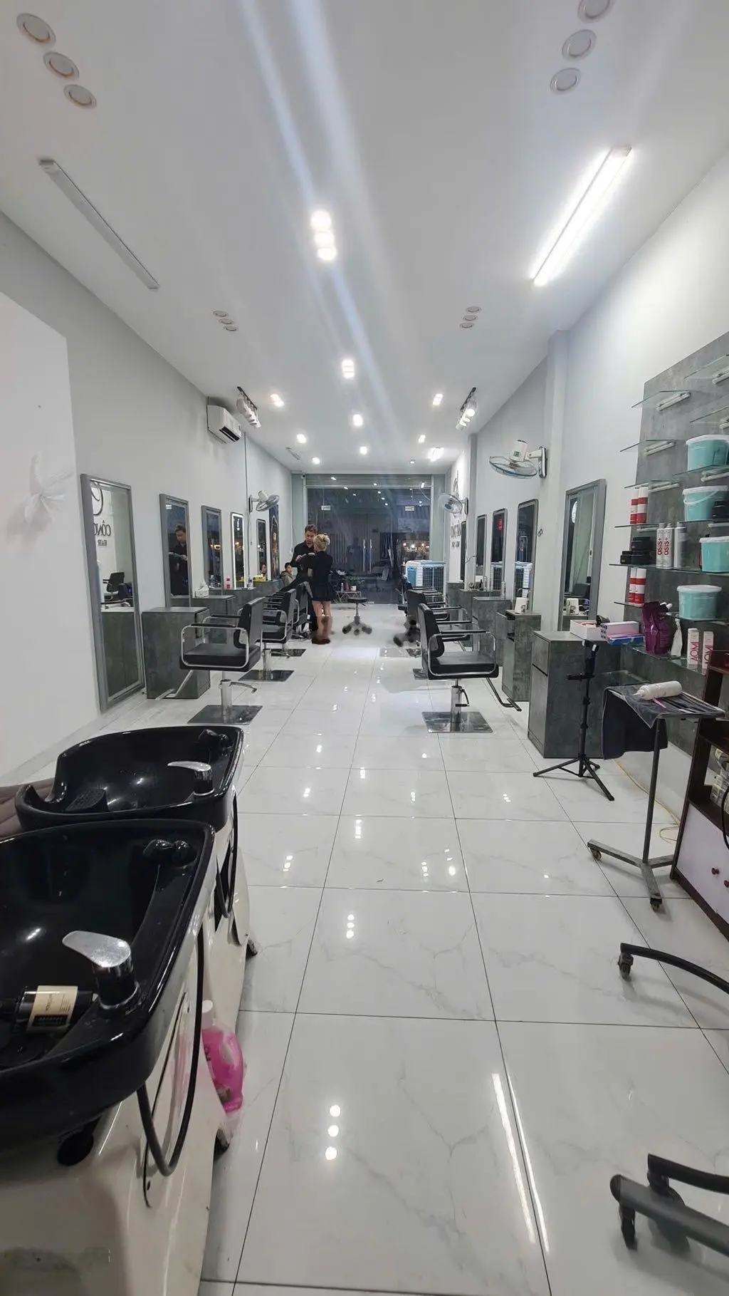 Bán nhà 2 tầng MT Nguyễn Hoàng - DT 75m2 đang cho thuê dthu 15tr/th - vị trí đắc địa gần ĐH Duy Tân