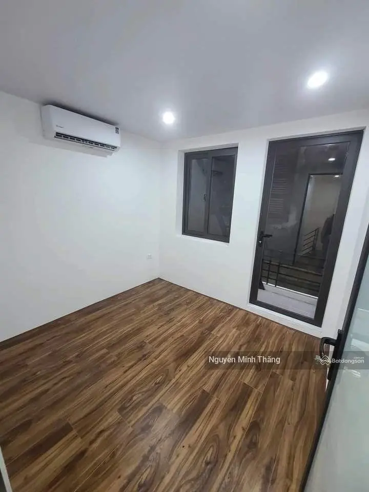 BÁN NHÀ KIM MÃ CÁCH 10M RA Ô TÔ FULL NỘI THẤT