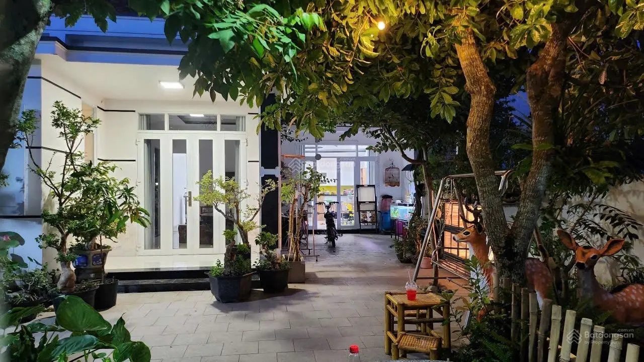 Nhà đẹp đã hoàn công ngay trung tâm thị trấn Diên Khánh 209m2 - Thổ cư - Ngang 10m, đường ôtô