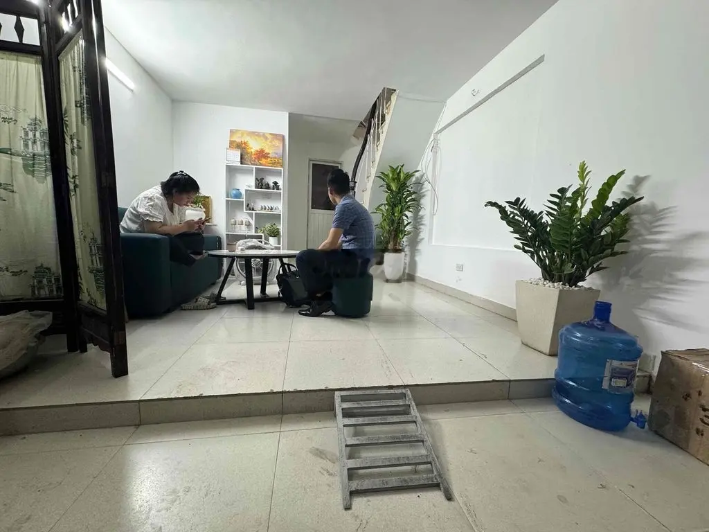 Tôi bán nhà phố XÃ ĐÀN KIM HOA 30m ra phố ngõ 3 gác 4T giá hơn 3 Tỷ