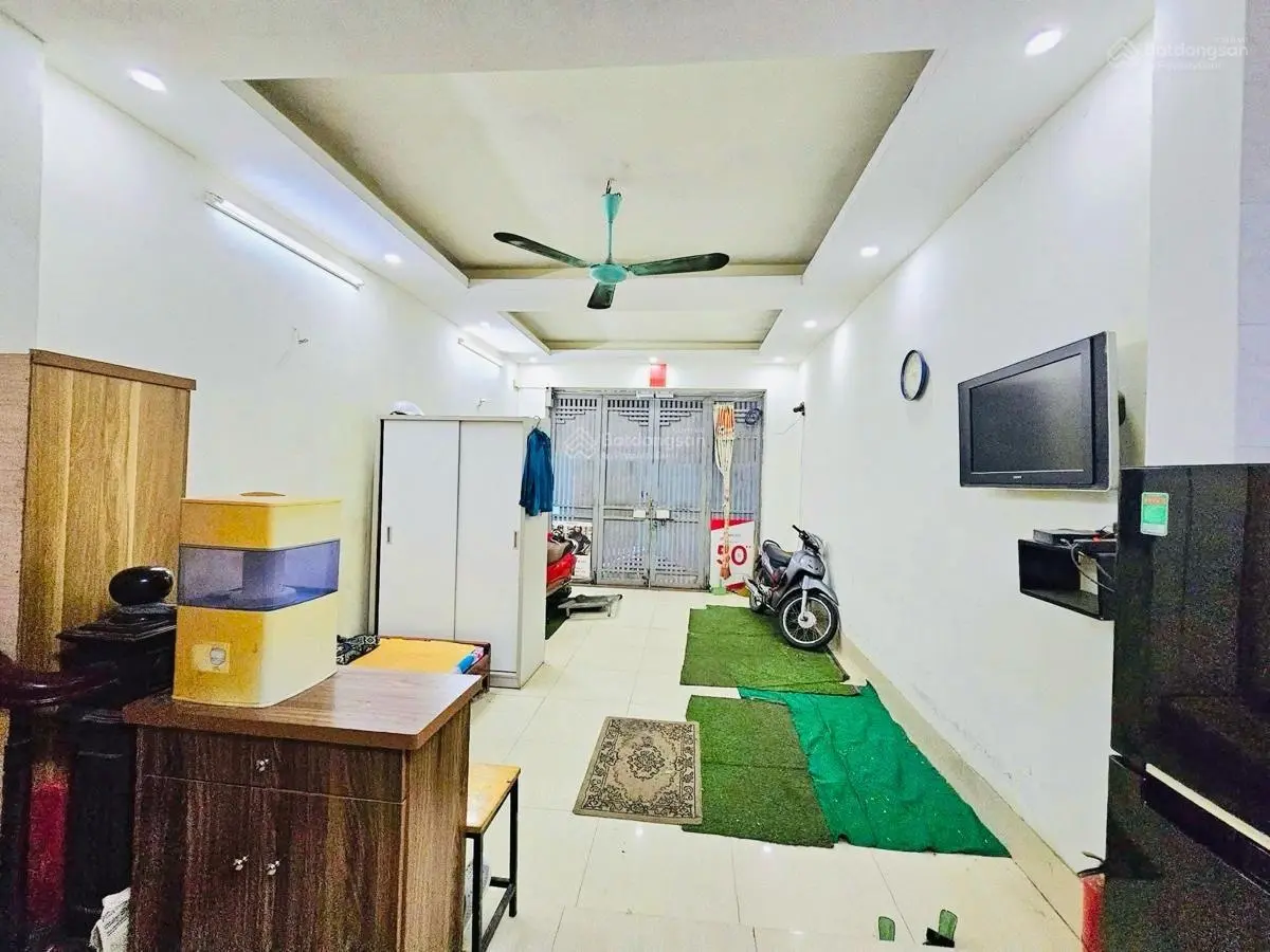 Bán nhà La Thành diện tích 54 m2, 5 tầng, 9.1 tỷ Đống Đa. Lô góc