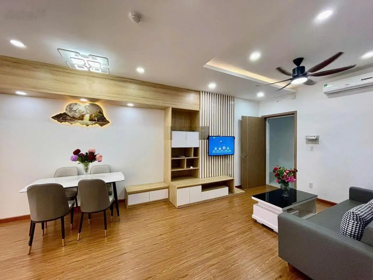 Bán căn hộ Mường Thanh Viễn Triều view biển, full nội thất, 2PN, 2WC