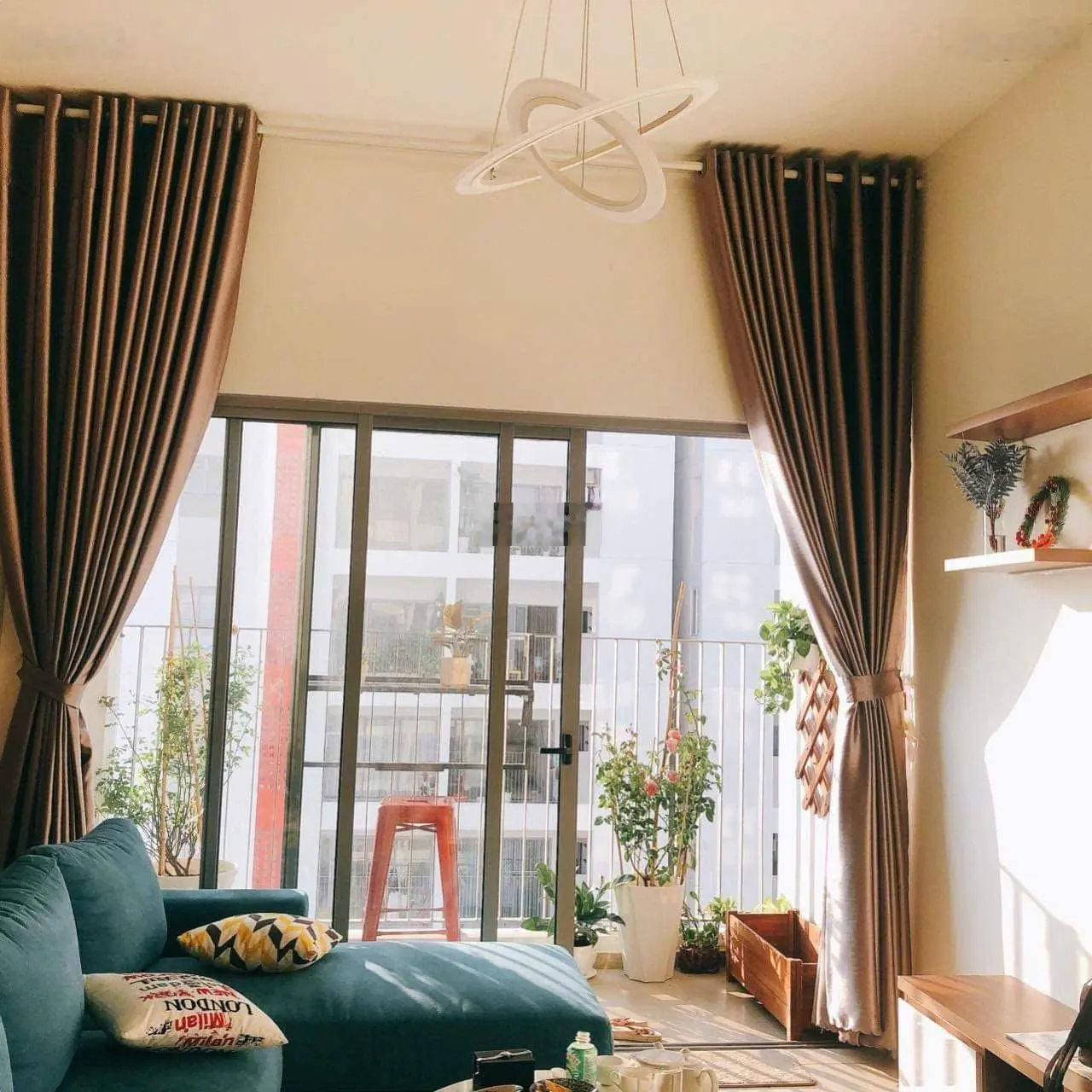 Căn góc 72m2, Full nội thất tầng cao mát mẻ. Giá 3ty2. TL khách thiện chí