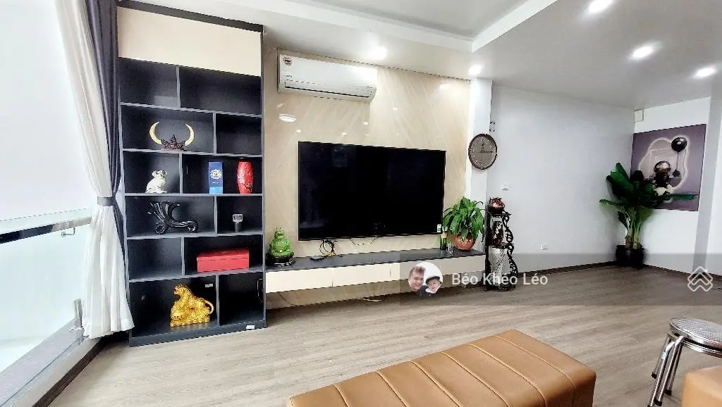 Chính chủ bán nhà Nguyễn Văn Cừ, chào 8tỷ 666tr 40m2 6 tầng, thang máy, ngõ ô tô thông Lh0843125777