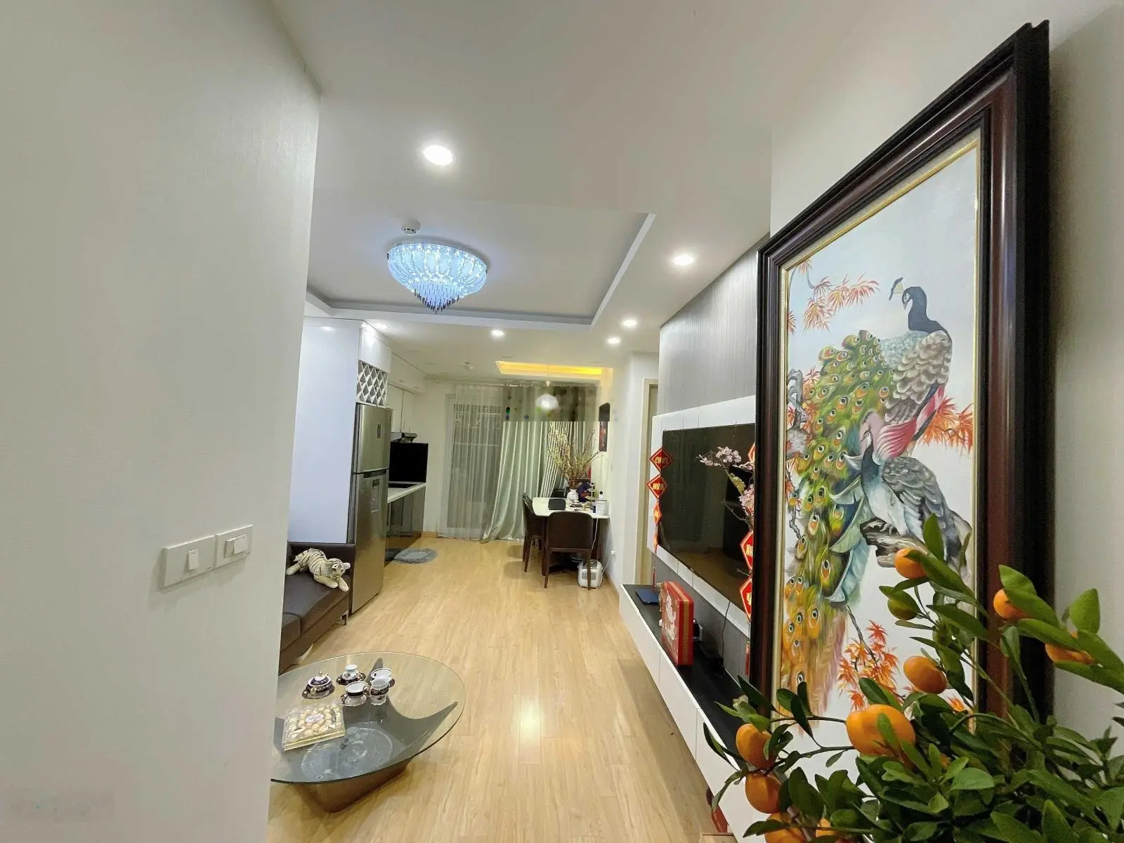 Giá thật, chính chủ bán căn 60m2, 2PN + 2WC full nội thất đẹp giá 4.5 tỷ, CC 60B Nguyễn Huy Tưởng