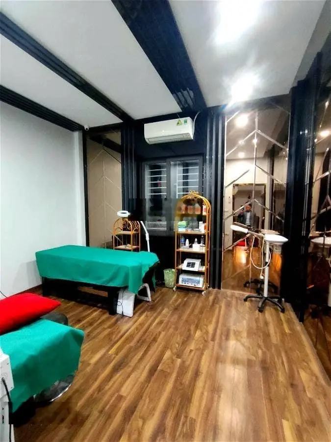 Siêu phẩm NGUYỄN CHÍ THANH- BA ĐÌNH- HÀ NỘI, DT: 40m2 x 6 Tầng- MT: 4,1m / Giá : 17 Tỷ