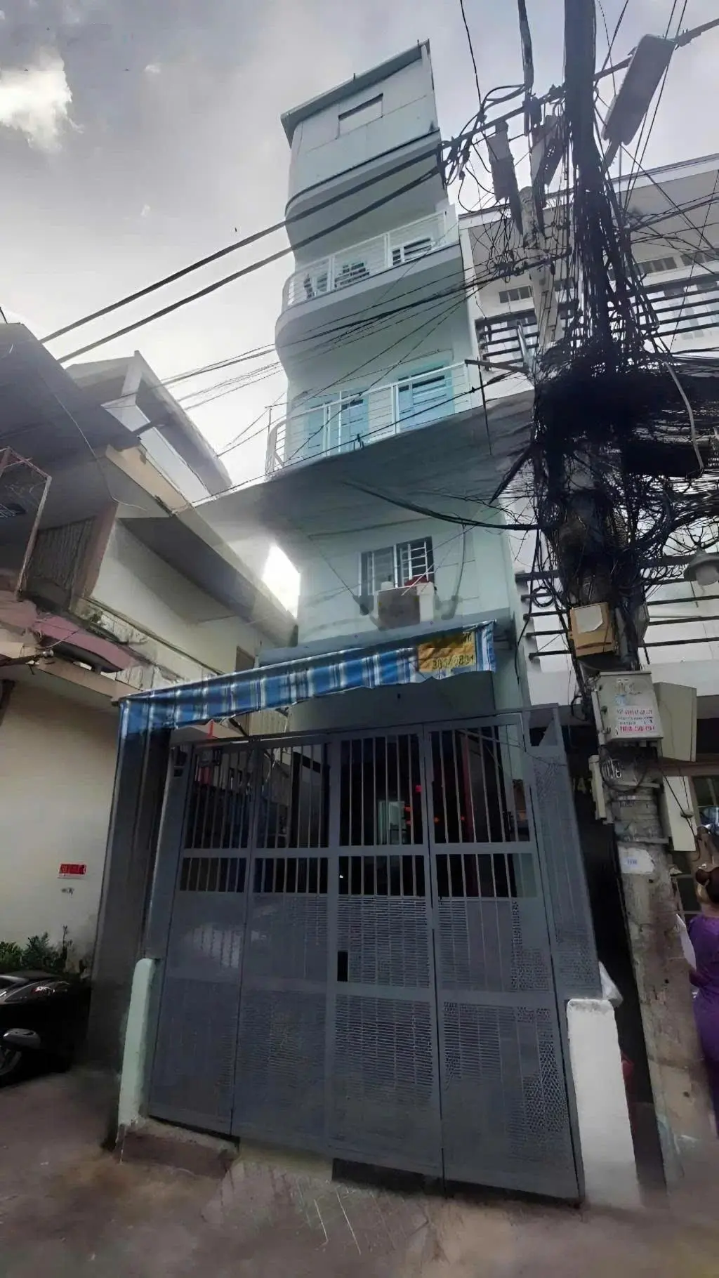 Q10. Nhà 2 mặt hẻm, ngay ngã 4 Lý Thái Tổ và Sư Vạn Hạnh - 4 lầu BTCT - Giá 6.9 tỷ còn TL