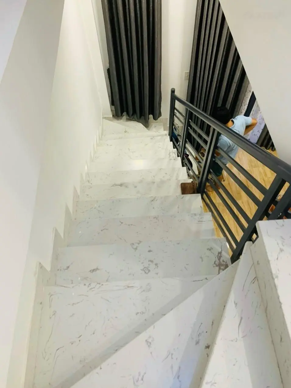 Bán nhà 1 trệt 2 mê đầy đủ nội thất thiết bị khu dân cư trong khu đô thị VCN Phước Hải Nha Trang