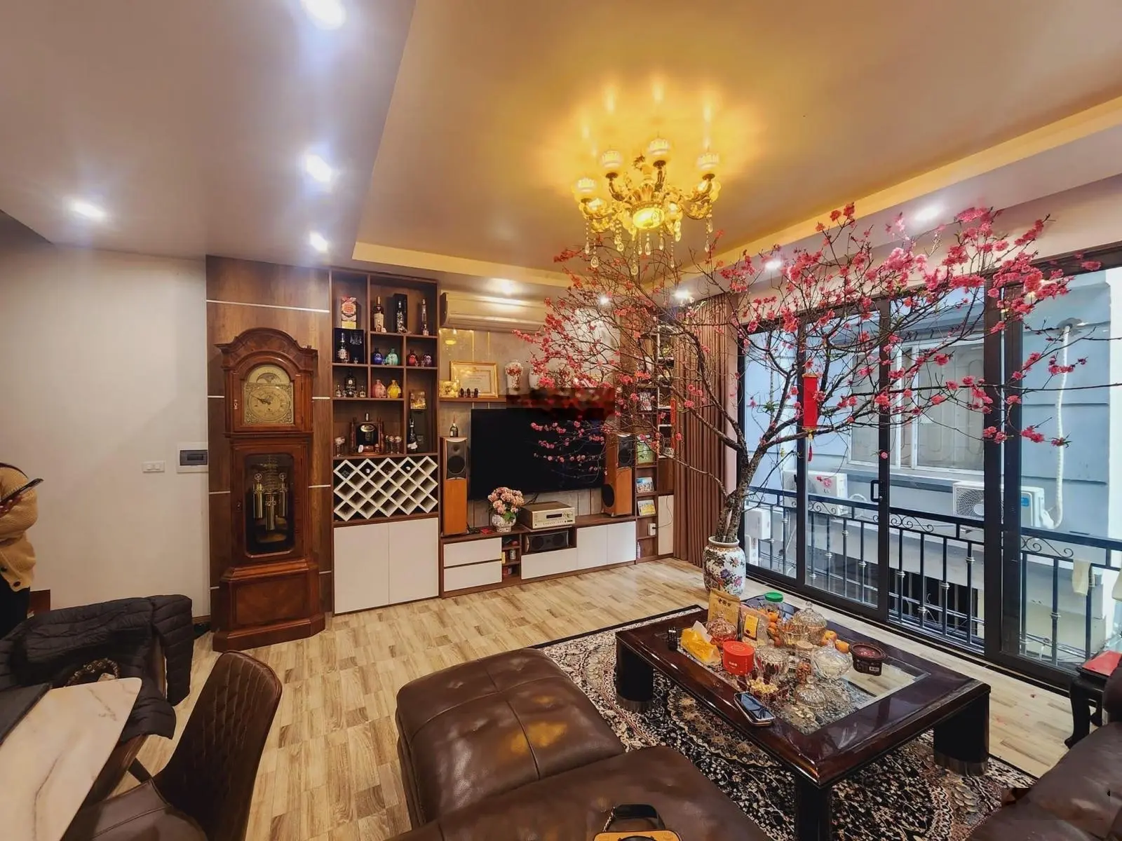 Giảm chào! Phân lô Hoàng Quốc Việt, ô tô tránh, vỉa hè, kinh doanh, văn phòng, gara, 62m2*5T