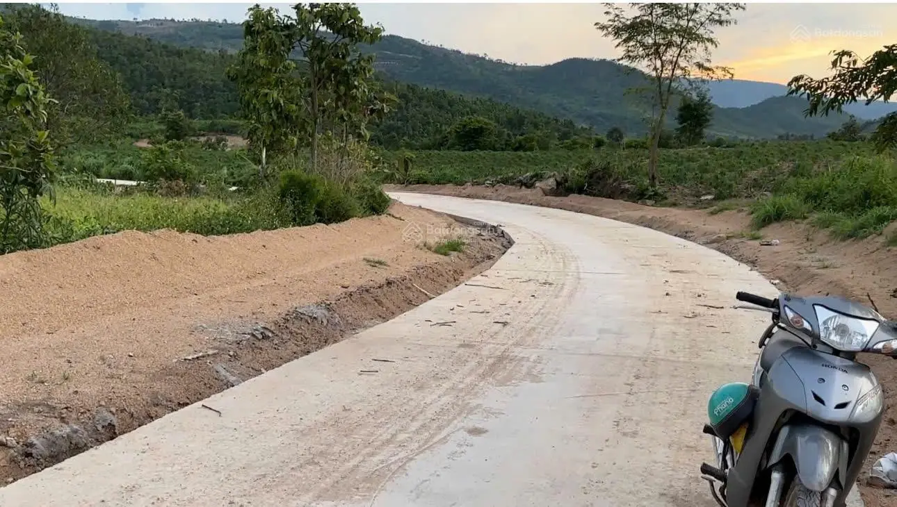 Bán đất tại Ea H'Leo, giá siêu hời chỉ 720 triệu vnd, diện tích 51.090m2