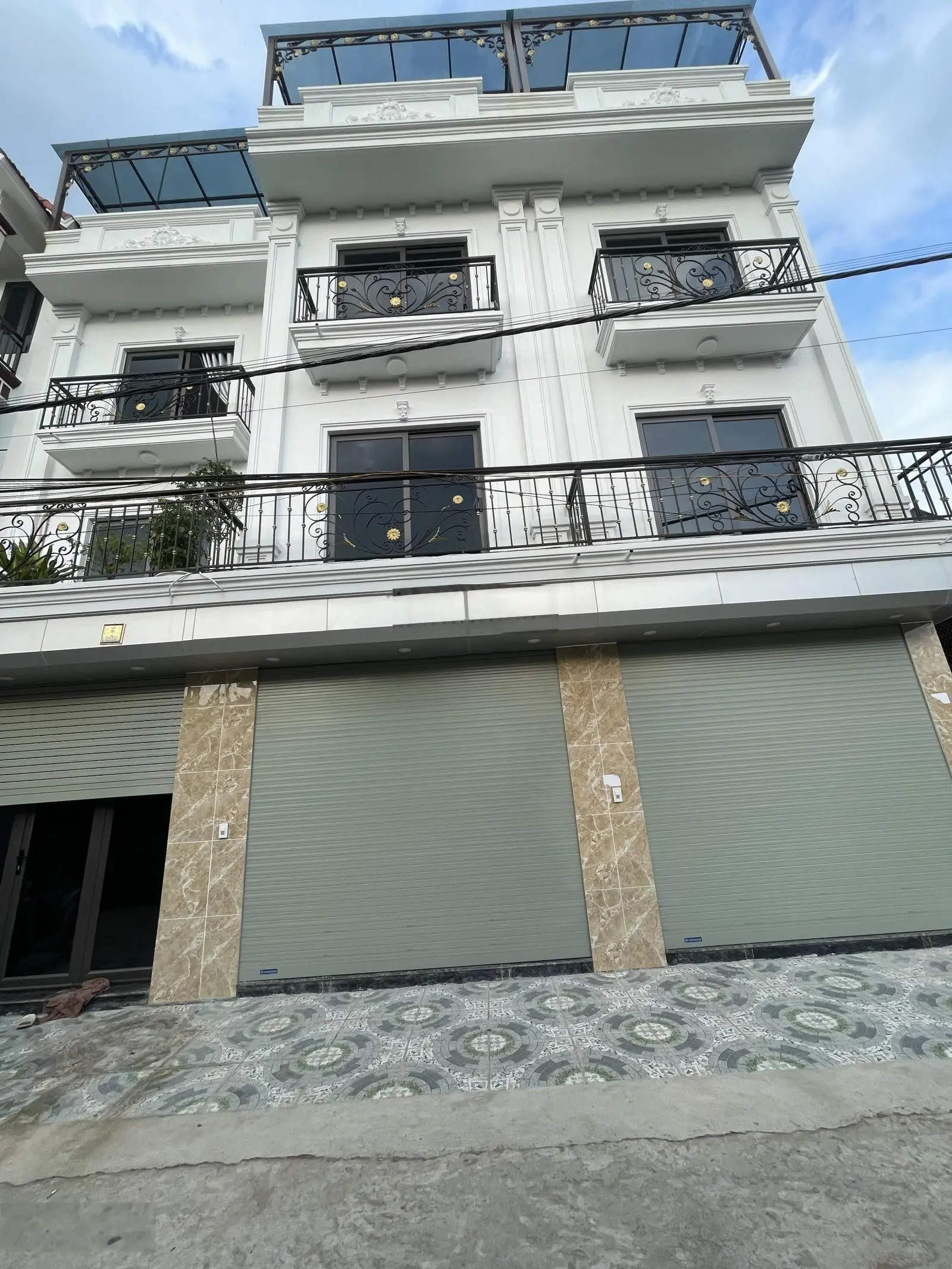Bán nhà 40m2 giá 2tỷ900 ô tô lùi cửa, sổ đỏ chuẩn, trạm bơm Yên Nghĩa KĐT Đô Nghĩa, không lỗi gì