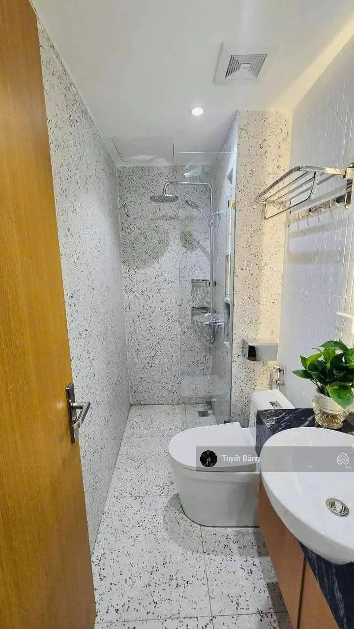 Chủ cần ra gấp trong tuần Đ.Cửu Long,P.2,Q.Tân Bình.Giá chỉ nhỉn 3 tỷ.Liền kề sân bay Tân Sơn Nhất