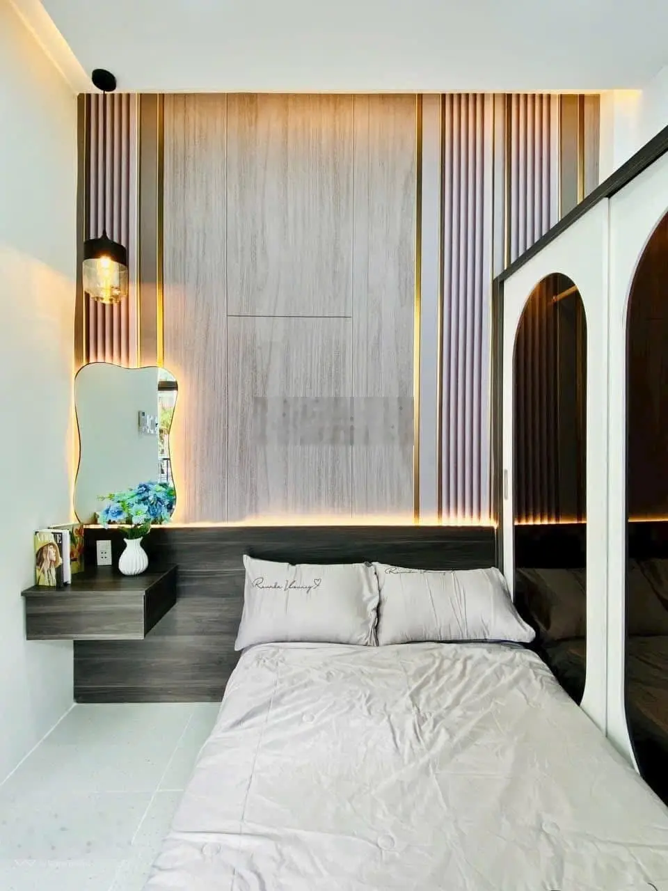Chủ ngộp cuối năm cần ra gấp căn nhà đường Hoàng Diệu, Quận 4 - 44m2/ SHR - Giá chỉ 3 tỷ 200.