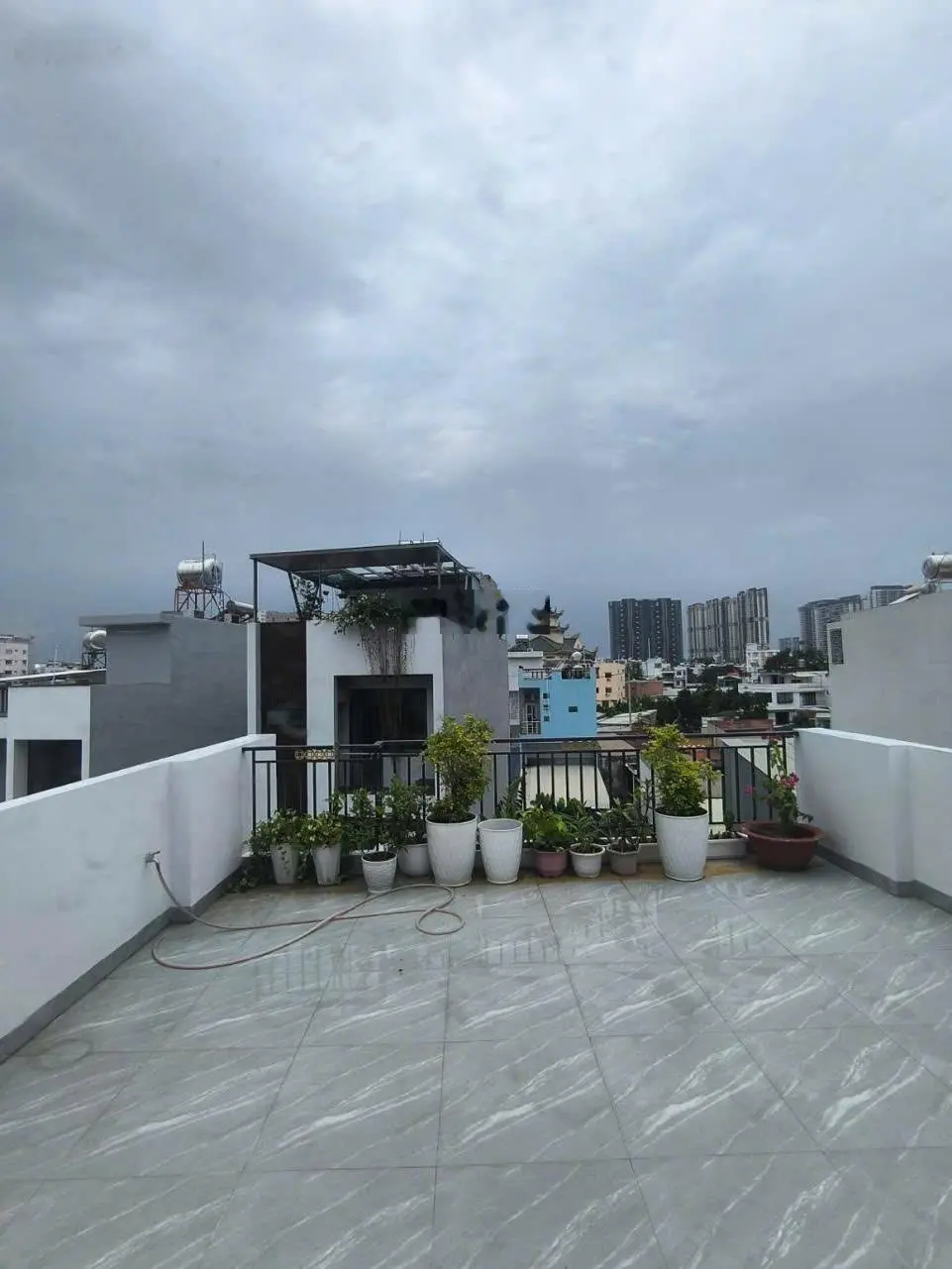 Nhà đẹp - khu vip quận 2 - đường ô tô 7m rộng rãi - gần đường Nguyễn Thị Định 30m, gần Sala, quận 1