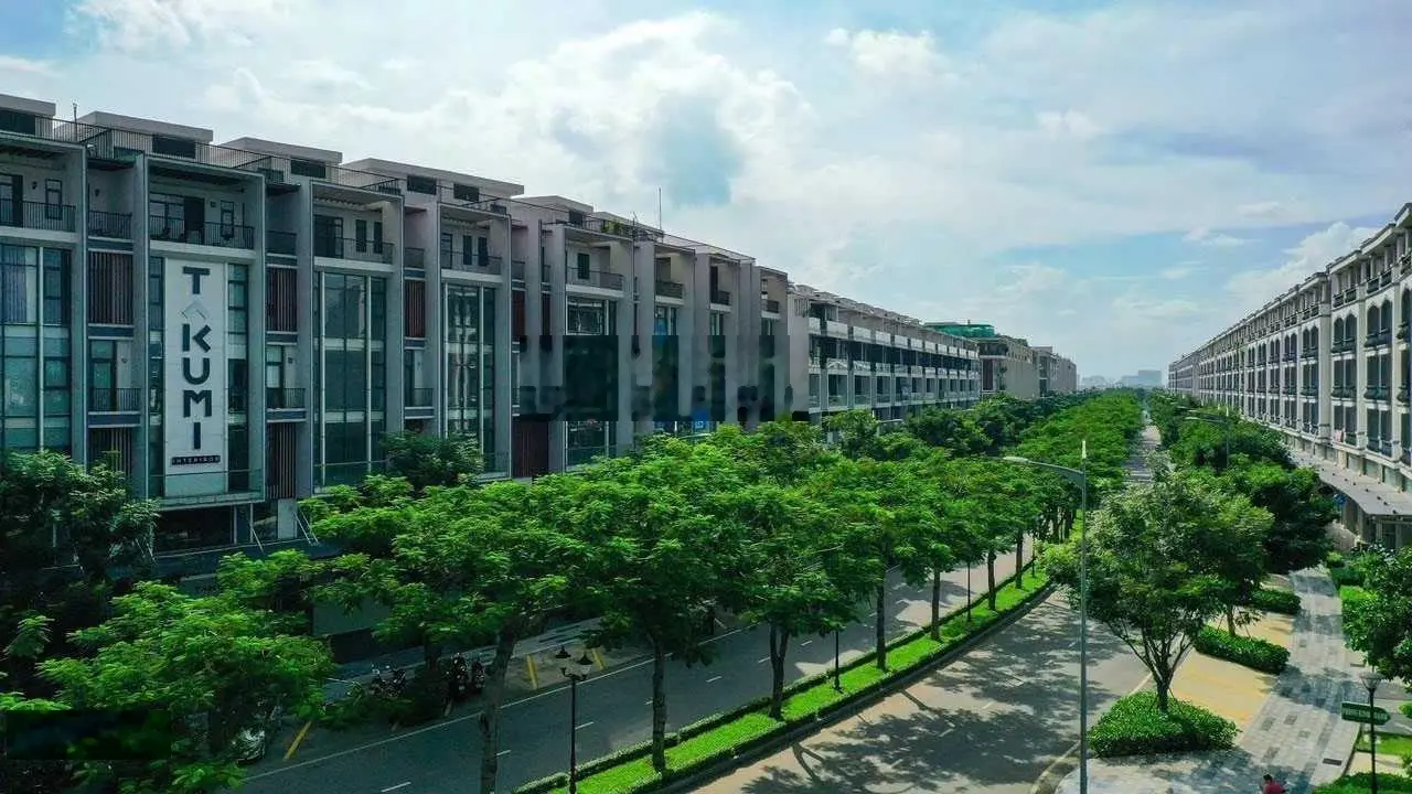 Bán nhà mặt tiền đường Nguyễn Thị Nhung. Trục đường chính KĐT Vạn Phúc City