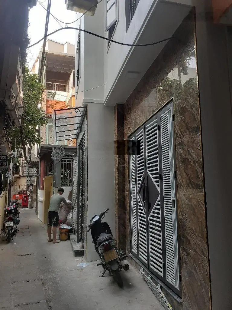Nhà mới koong - Dương Quảng Hàm - Cầu Giấy - 38m2 - 5 tầng - hơn 9 tỷ - ngõ ô tô