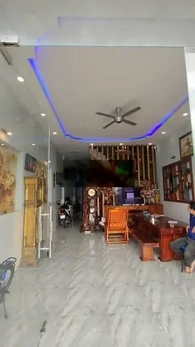 Cần bán căn nhà 1 trệt 2 lầu, Khu đô thị Bàu Xéo, thị trấn Trảng Bom