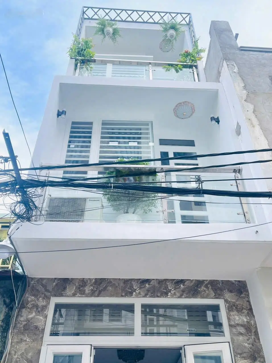 Nhà mới đẹp Quang Trung, tặng nội thất như hình, 3 tỷ 790 bao sang tên. Liên hệ xem nhà 0906435138