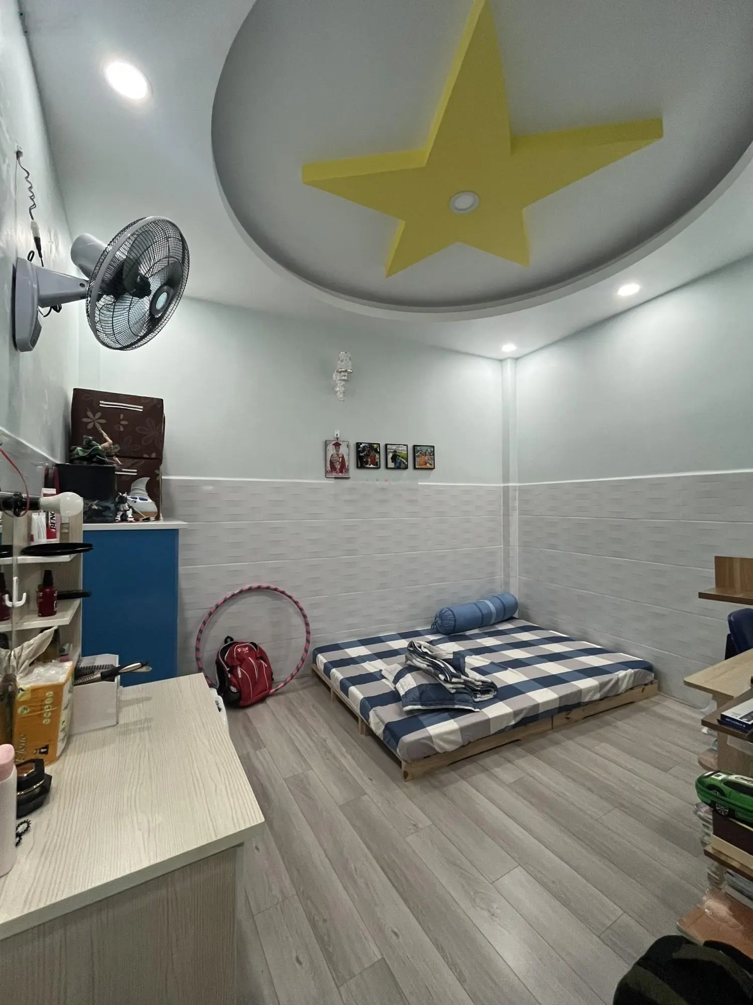 Bán gấp nhà hẻm xe hơi Lạc Long Quân 3,8m x 11m, 1 trệt 1 lầu sân thượng, 2,8 tỷ