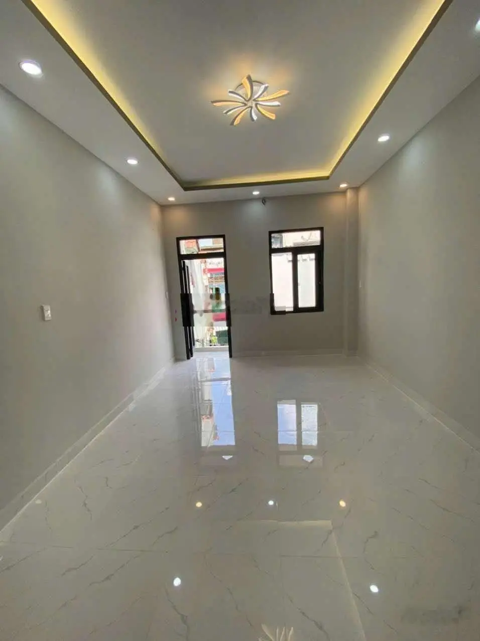 Quận 11 đường Lê Thị Bạch Cát, DT 40m2 ngang 4m rộng giá 4.25 tỷ nhà mới