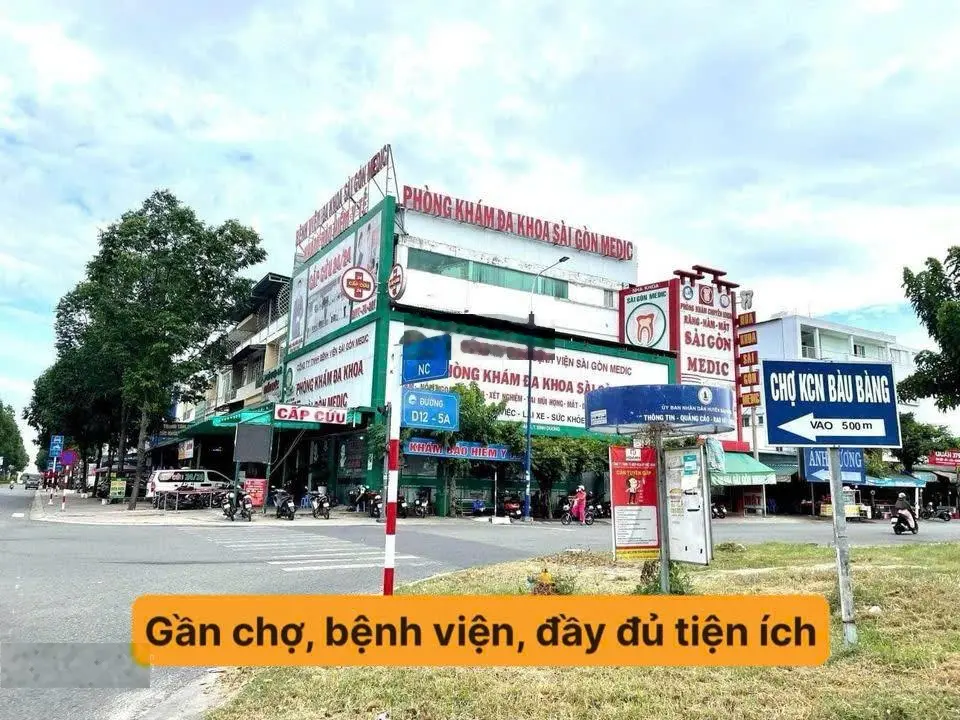 Chỉ 1 lô kế góc duy nhất chủ gửi bán gấp đối diện tttm, công viên