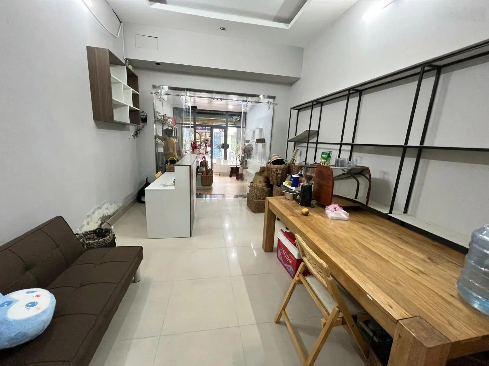 Bán nhà MT khu phố tây đường Nguyễn Cừ P. Thảo Điền, Dt: 4x25m T2Lst. Giá: 25 tỷ. Lh: 0903398078
