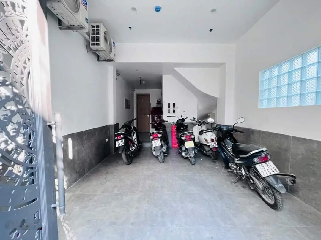 Đẹp - đáng đầu tư là đây! CC mini 13 phòng giá chỉ 11.9 tỷ. Lô góc cực đẹp, thang máy PCCC ok