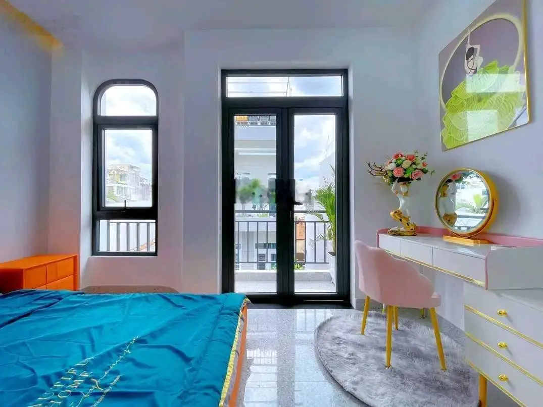 Nhà ngộp bán gấp căn 42m2 hẻm xe hơi đường Phan Đình Phùng P2 Phú Nhuận. Triệu. Sổ riêng