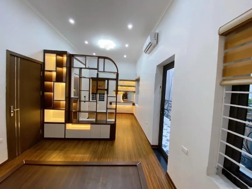 BÁN NHÀ PHỐ VIP ĐỘI CẤN- BA ĐÌNH