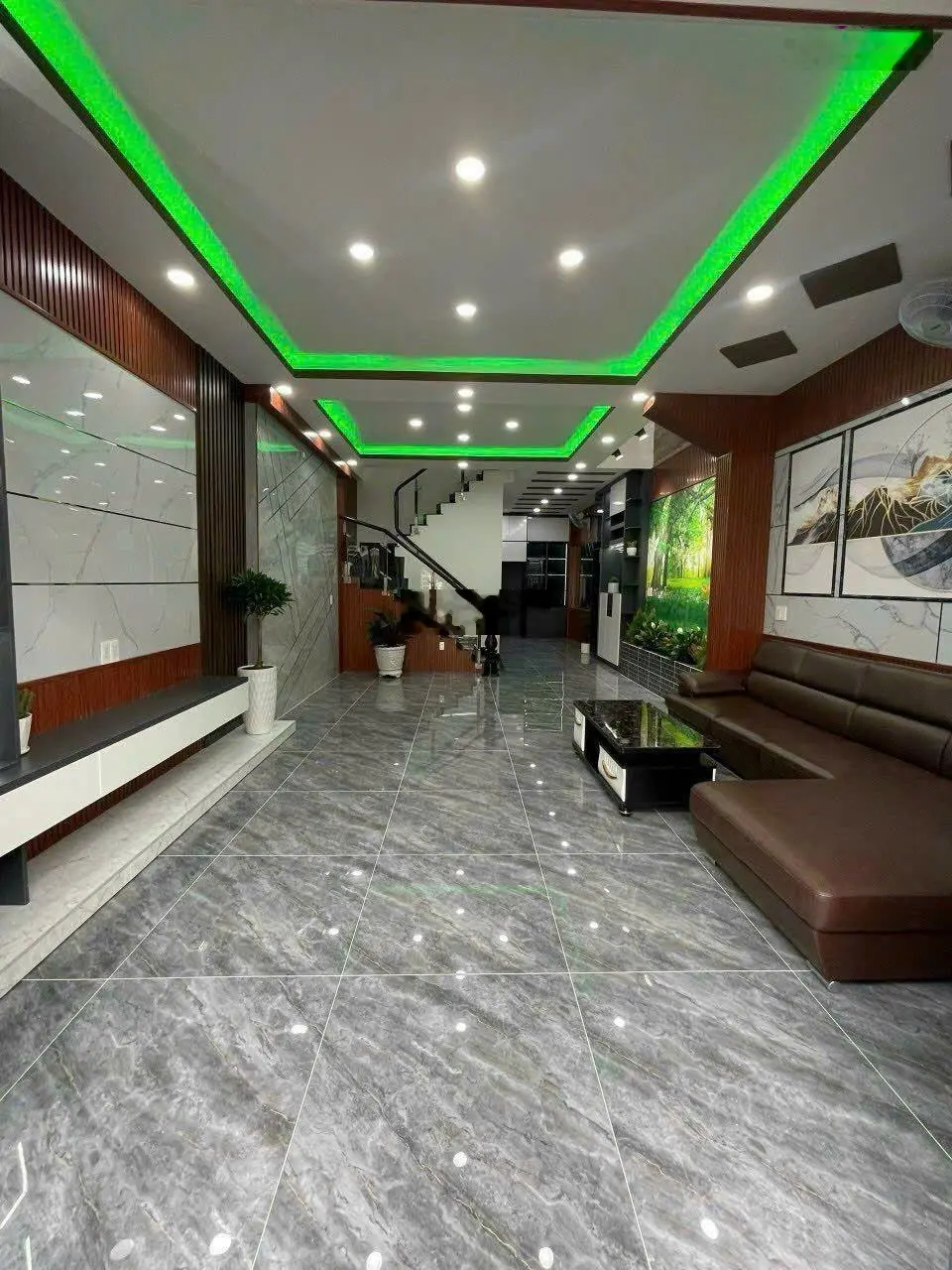 Bán gấp nhà Nguyễn Xí, Bình Thạnh,giá 2tỷ2/48m2,thuận tiện di chuyển,gần chợ.LH 0922811690 Ngân