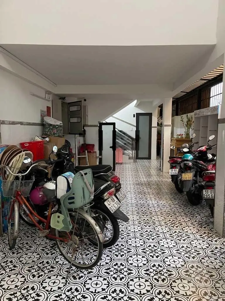 BÁN TOÀ CHDV NGAY TÂN SƠN NHÌ,Dòng Tiền 550TR/NĂM, 4 Tầng Luôn Full Phòng, Đường Nhựa 8M