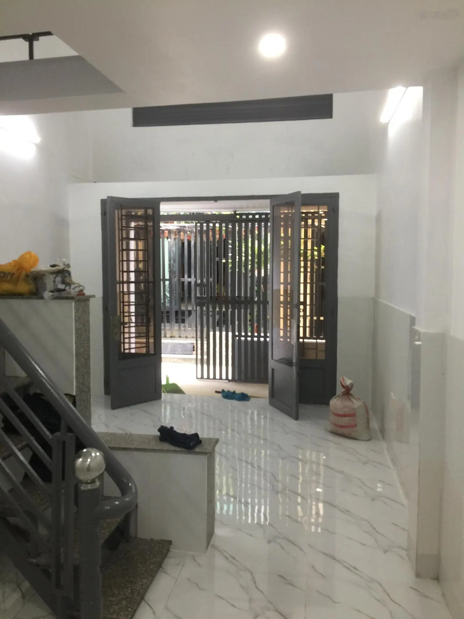 Chính chủ bán nhà DT:3,5x10 giá 3 tỷ 5 , Sổ hồng , trệt 1 lửng ,HBC,TĐ,:0908 284 ***-098016419
