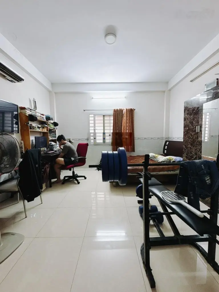 SP đầu tư .DT lớn 64m2 . 5tầng BTCT hoàn công đủ . Kdc hiện hữu . quầy đầu . Chỉ 12 nhỏ TL