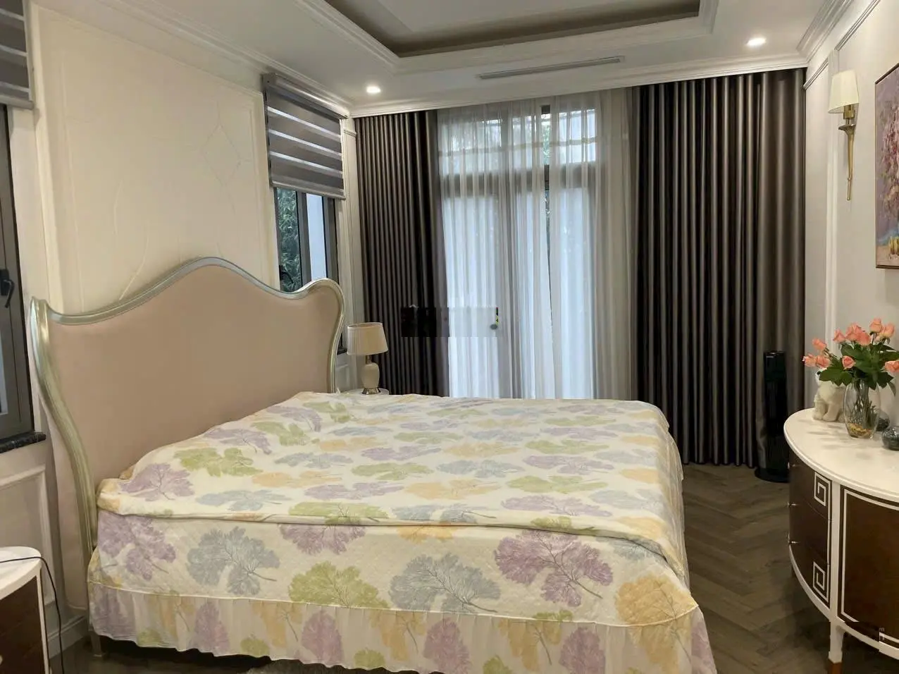 Biệt thự siêu Vip mặt hồ Tulip 7 đông nam hoàn thiện đẹp chỉ việc ở