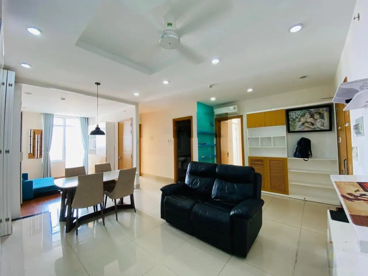 Bán chính chủ căn hộ Khánh Hội 2 quận 4, 71m2 2PN 2WC